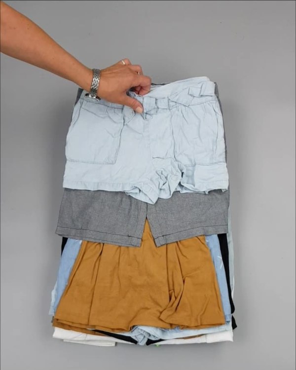 Фотография  946 - CUBUS детский микс лето (Children CUBUS mix)#15 кг, ЛОТ №2511 оптом в Екатеринбурге и Свердловской области