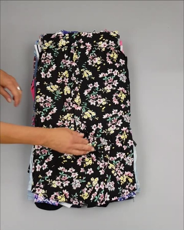 Фотография  637 - CUBUS детский микс лето (Children CUBUS mix)#15 кг, ЛОТ №2515 оптом в Екатеринбурге и Свердловской области