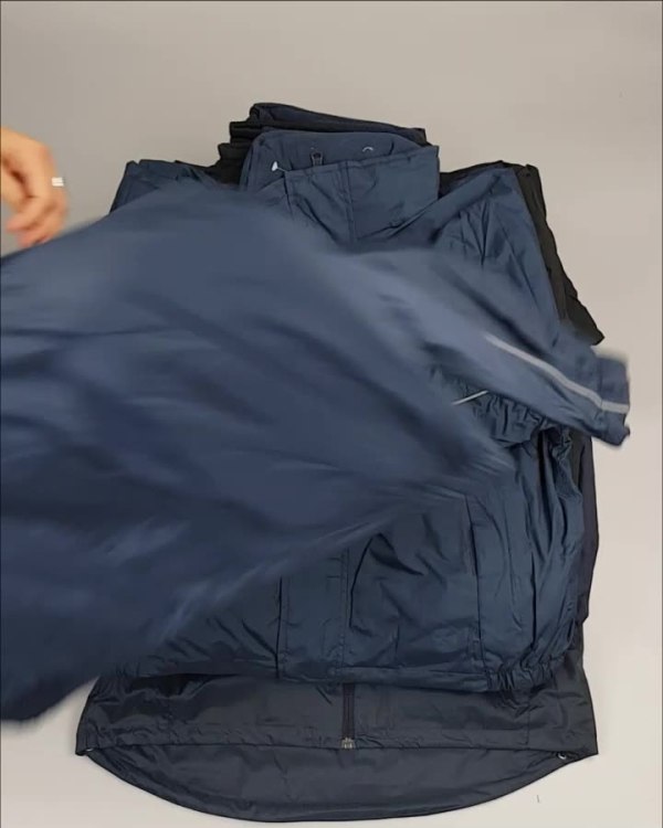 Фотография  381 - Куртки СПОРТ СТОК дети#10 кг , Лот№ 2641 оптом в Екатеринбурге и Свердловской области