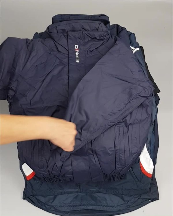 Фотография  918 - Куртки СПОРТ СТОК дети#10 кг , Лот№ 2641 оптом в Екатеринбурге и Свердловской области