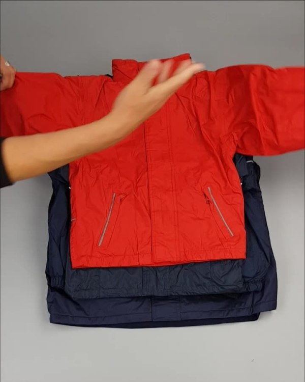 Фотография  647 - Куртки СПОРТ СТОК дети#10 кг , Лот№ 2643 оптом в Екатеринбурге и Свердловской области