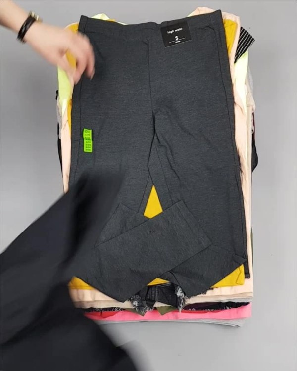 Фотография  813 - Женский летний микс LPP, 8,8 кг, ЛОТ №3776 оптом в Екатеринбурге и Свердловской области