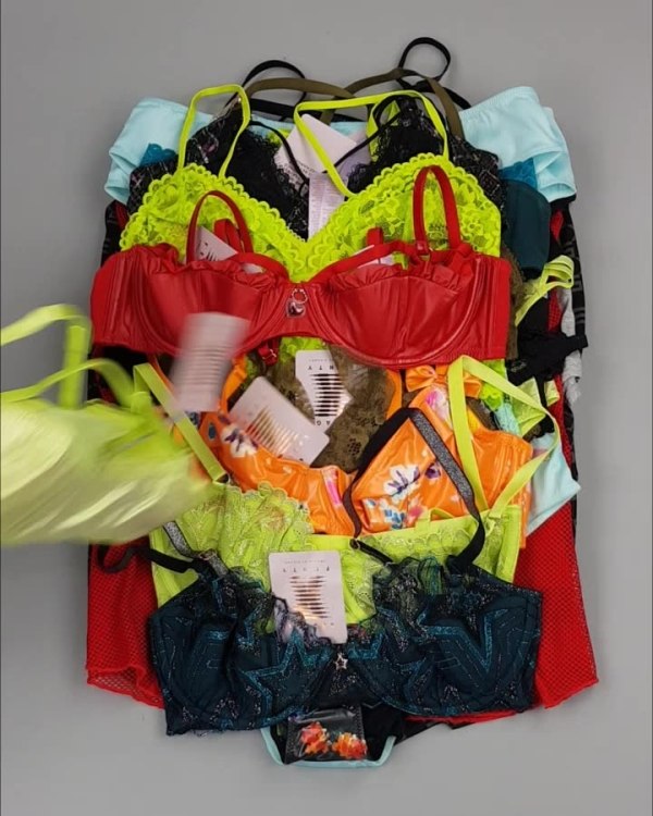 Фотография  600 - Нижнее белье Savage, 57 шт, ЛОТ №4043 оптом в Екатеринбурге и Свердловской области