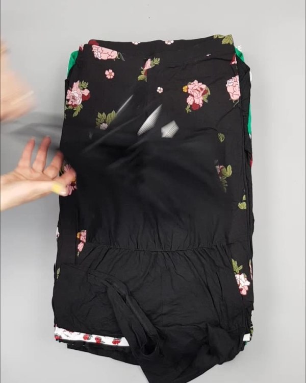 Фотография  432 - Летний микс CALZEDONIA, 50 шт, ЛОТ №4073 оптом в Екатеринбурге и Свердловской области