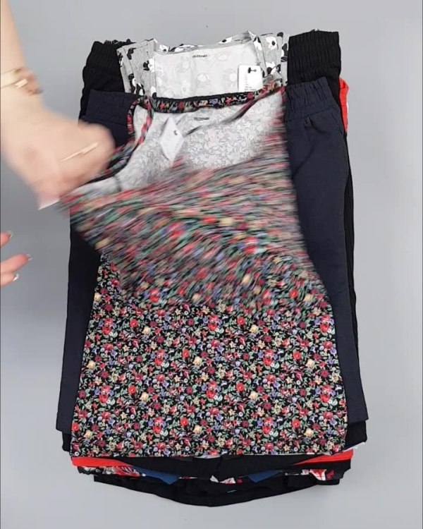 Фотография  695 - Летний микс CALZEDONIA, 50 шт, ЛОТ №4073 оптом в Екатеринбурге и Свердловской области