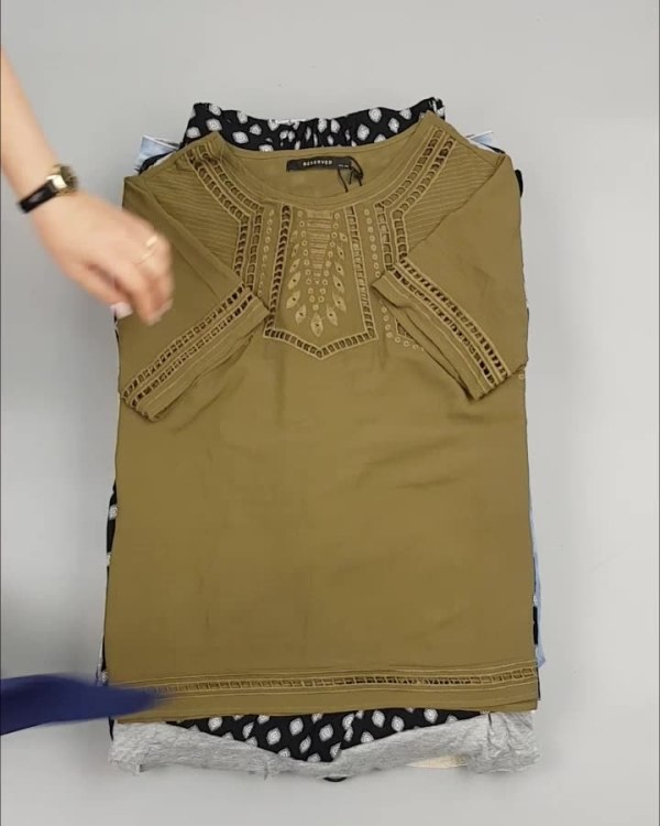 Фотография  121 - Женский летний микс LPP, 17 кг, ЛОТ №4141 оптом в Екатеринбурге и Свердловской области