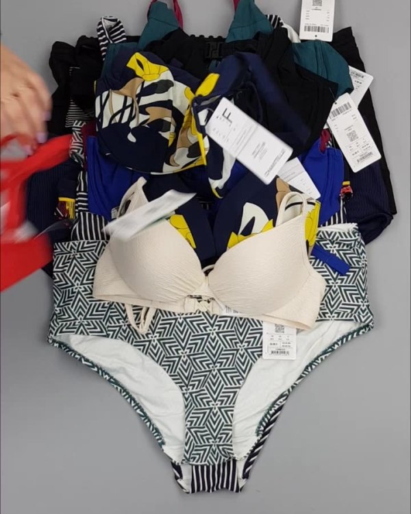 Фотография  521 - Купальники Chantelle#23 шт, ЛОТ №4412 оптом в Екатеринбурге и Свердловской области