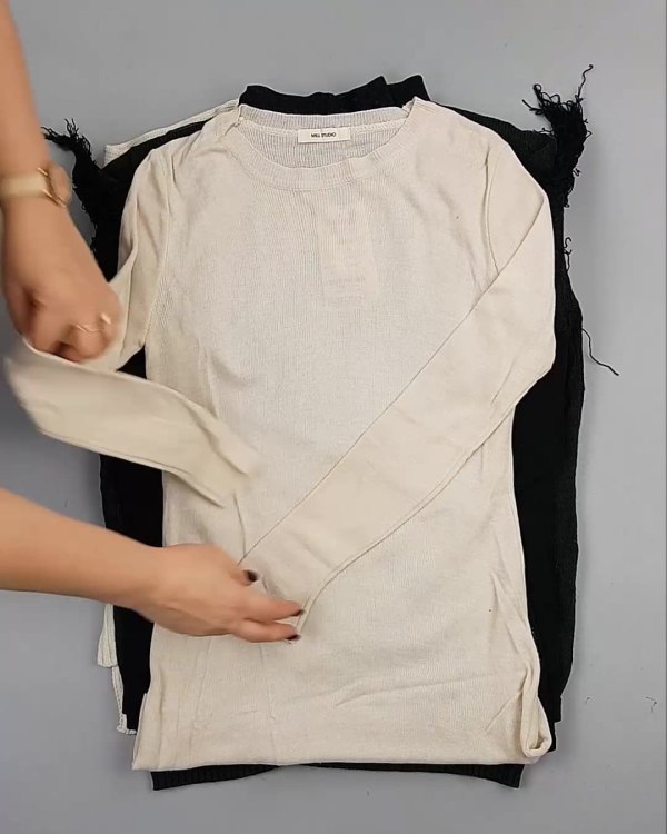 Фотография  782 - Джемпера Корея#20 шт, ЛОТ №5055 оптом в Екатеринбурге и Свердловской области