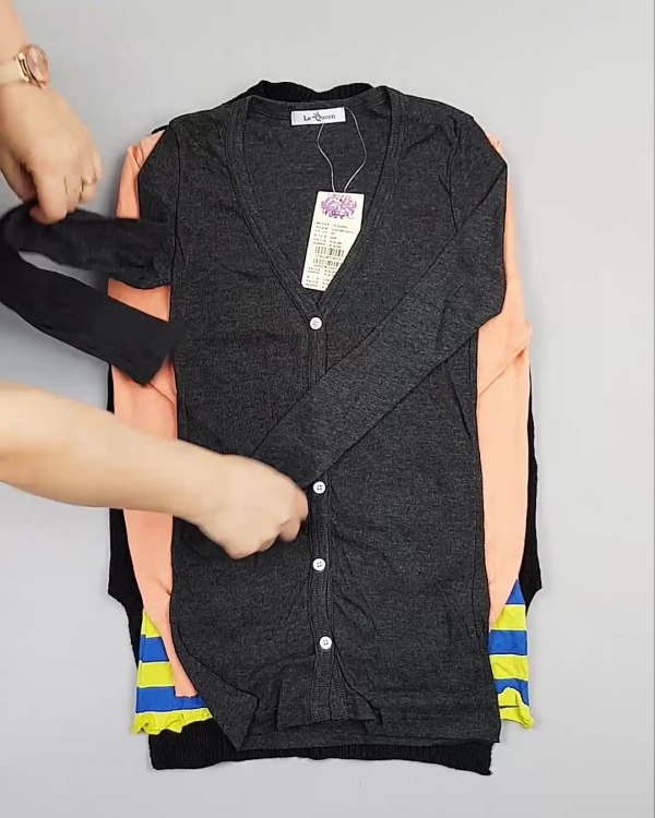 Фотография  625 - Джемпера легкие Корея#20 шт, ЛОТ №5081 оптом в Екатеринбурге и Свердловской области