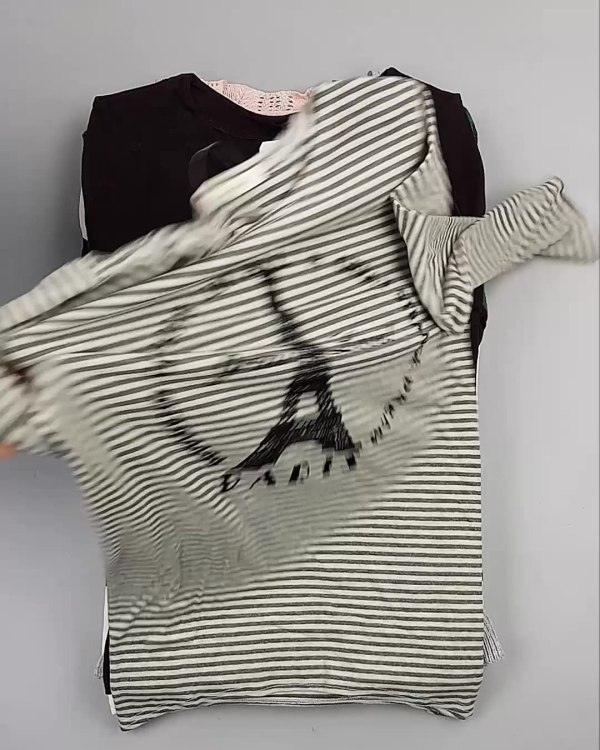 Фотография  710 - Джемпера легкие Корея#20 шт, ЛОТ №5082 оптом в Екатеринбурге и Свердловской области