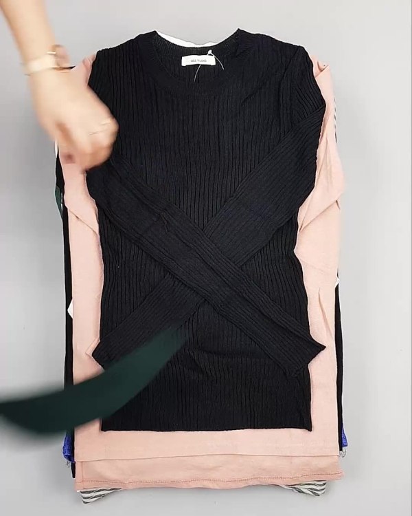 Фотография  515 - Джемпера легкие Корея#20 шт, ЛОТ №5082 оптом в Екатеринбурге и Свердловской области