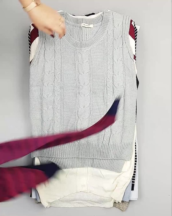 Фотография  577 - Джемпера легкие Корея#20 шт, ЛОТ №5083 оптом в Екатеринбурге и Свердловской области