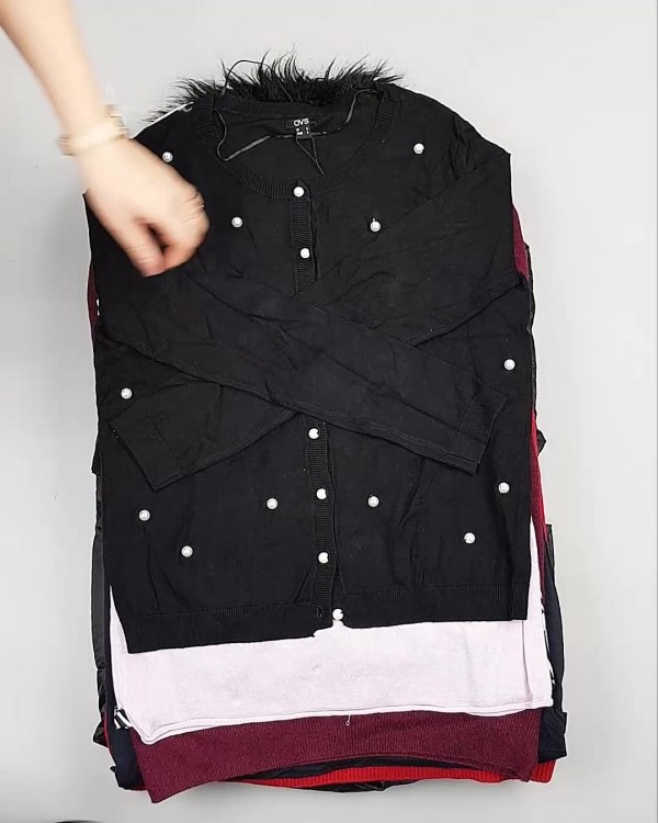 Фотография  349 - OVS Winter м/ж mix#15 кг, ЛОТ №5412 оптом в Екатеринбурге и Свердловской области