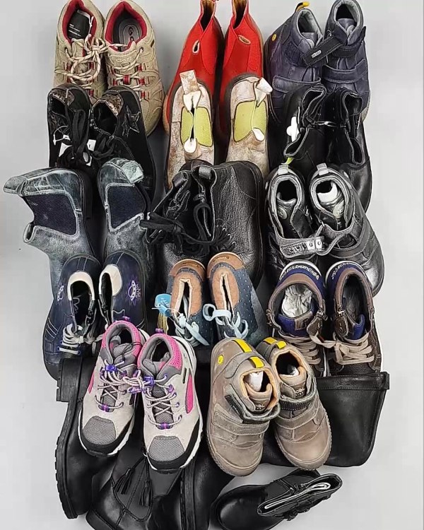 Фотография  537 - Обувь СТОК дети зима#10 кг, ЛОТ №5489 оптом в Екатеринбурге и Свердловской области