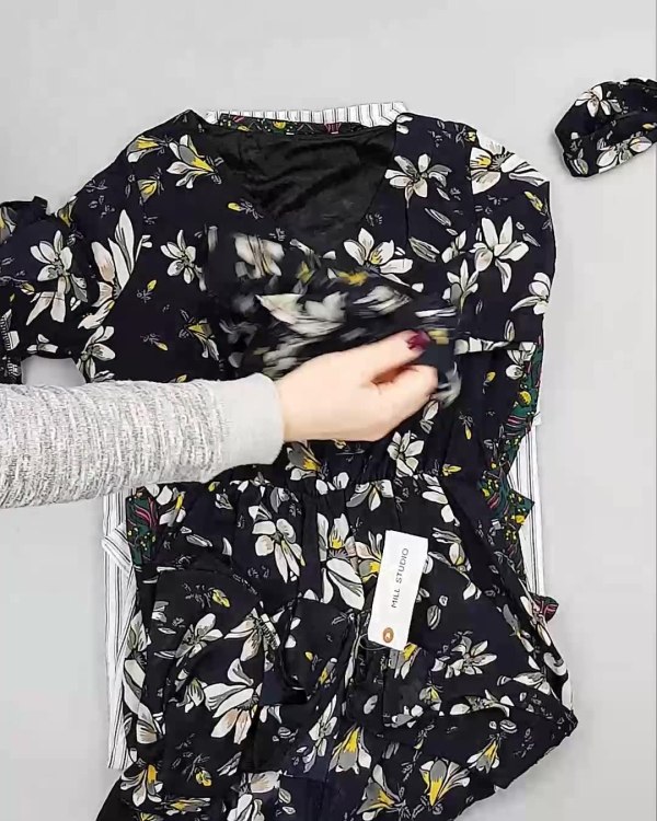 Фотография  105 - Платья Корея#20 шт, ЛОТ №5614 оптом в Екатеринбурге и Свердловской области