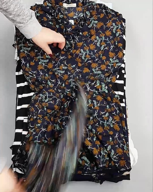 Фотография  956 - Платья Корея#20 шт, ЛОТ №5615 оптом в Екатеринбурге и Свердловской области