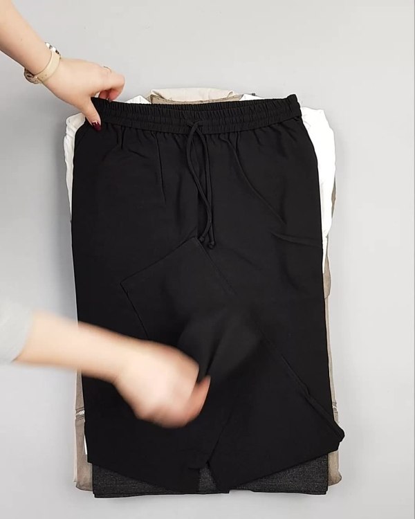 Фотография  999 - DK, Bestseller + Summer mix#15 кг, ЛОТ №5626 оптом в Екатеринбурге и Свердловской области