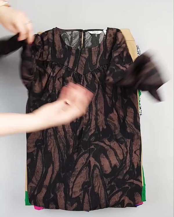 Фотография  819 - DK, Bestseller + Summer mix#15 кг, ЛОТ №5626 оптом в Екатеринбурге и Свердловской области