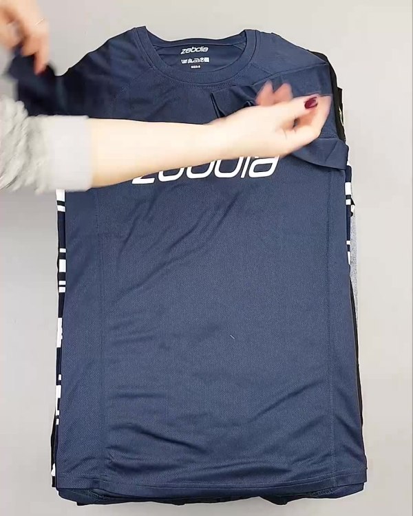 Фотография  364 - DK, Bestseller + Summer mix#15 кг, ЛОТ №5626 оптом в Екатеринбурге и Свердловской области