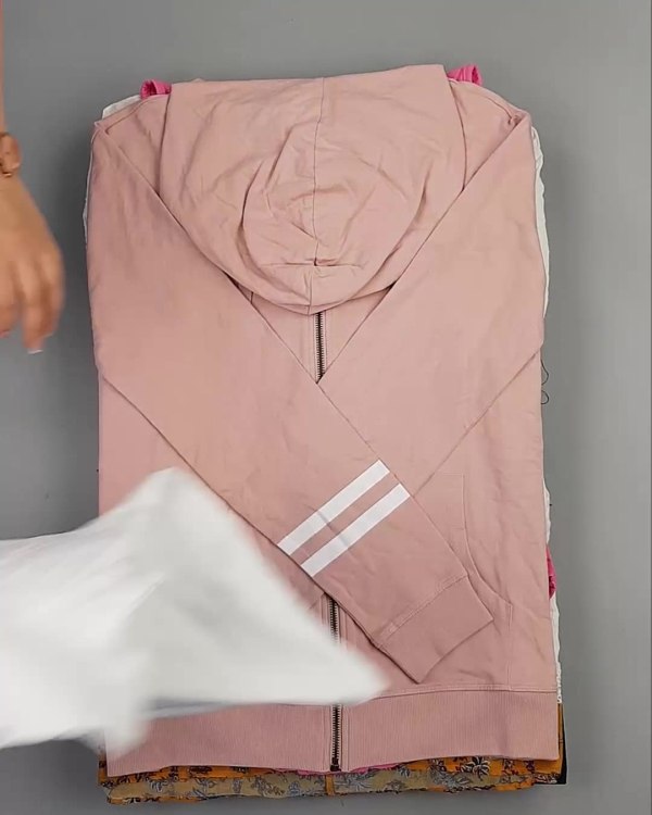 Фотография  360 - OVS Summer м/ж mix#15 кг, ЛОТ №5799 оптом в Екатеринбурге и Свердловской области