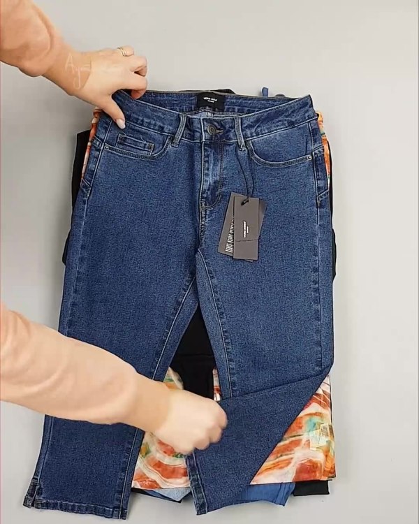 Фотография  839 - Англия СТОК лето#15 кг, ЛОТ №6004 оптом в Екатеринбурге и Свердловской области