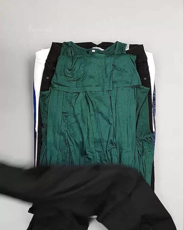 Фотография  559 - Англия СТОК лето#15 кг, ЛОТ №6005 оптом в Екатеринбурге и Свердловской области