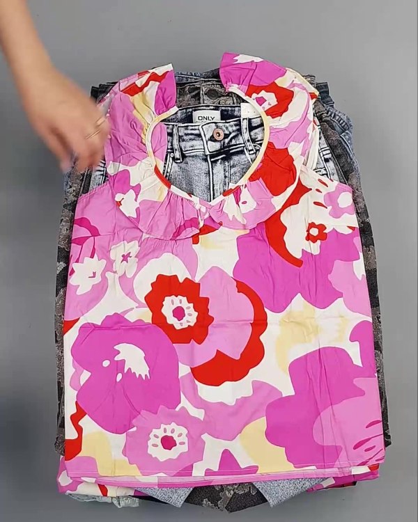 Фотография  561 - BESTSELLER WOMEN Summer mix#15 кг, ЛОТ №6020 оптом в Екатеринбурге и Свердловской области