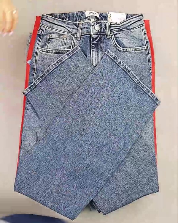 Фотография  635 - Джинсы BESTSELLER#10 кг, ЛОТ №6067 оптом в Екатеринбурге и Свердловской области