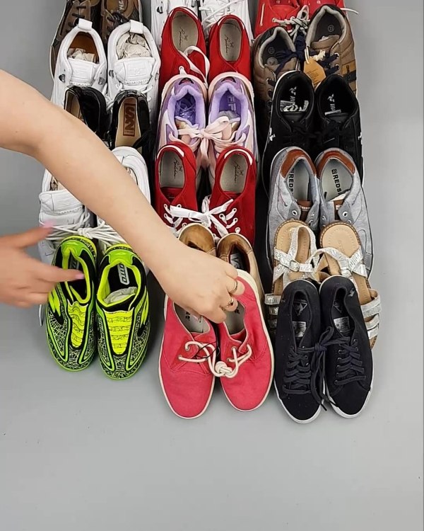 Фотография  344 - Обувь СТОК дети лето#15,7 кг, ЛОТ №6188 оптом в Екатеринбурге и Свердловской области