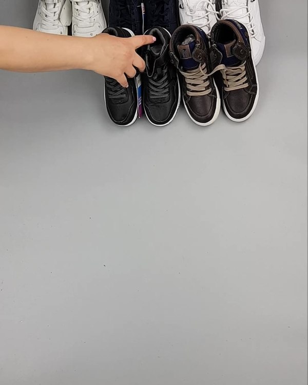 Фотография  655 - Обувь СТОК дети лето#15,4 кг, ЛОТ №6192 оптом в Екатеринбурге и Свердловской области