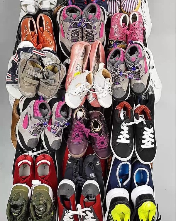 Фотография  899 - Обувь СТОК дети лето#15,4 кг, ЛОТ №6192 оптом в Екатеринбурге и Свердловской области