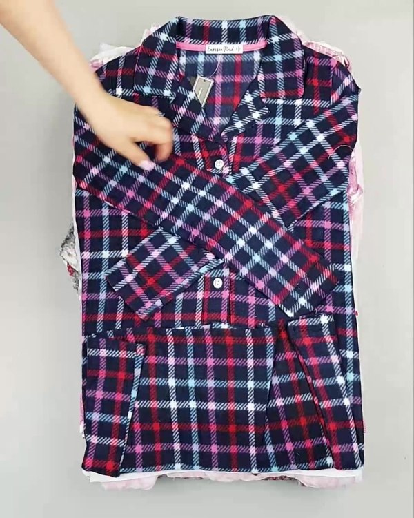 Фотография  417 - Домашняя одежда CAN#10 кг, ЛОТ №6482 оптом в Екатеринбурге и Свердловской области