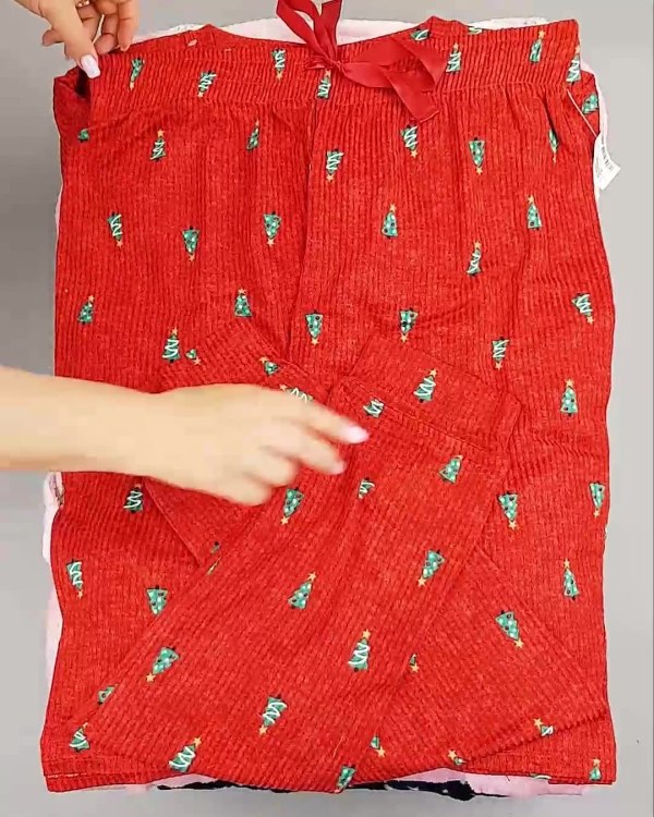 Фотография  624 - Домашняя одежда CAN#10 кг, ЛОТ №6482 оптом в Екатеринбурге и Свердловской области