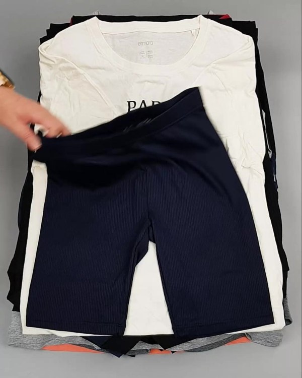 Фотография  929 - SPORT LIDL м/ж 074#7 кг, ЛОТ №6665 оптом в Екатеринбурге и Свердловской области