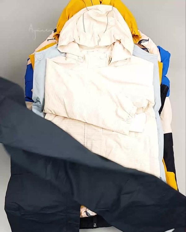 Фотография  159 - Верхняя одежда TCM kids 074#7 кг, ЛОТ №6678 оптом в Екатеринбурге и Свердловской области