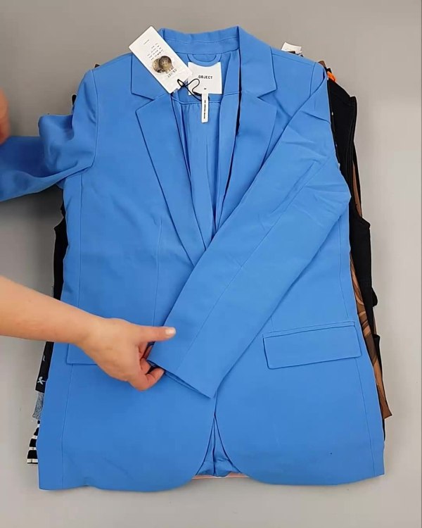 Фотография  939 - ДАНИЯ Summer mix 24#15 кг, ЛОТ №6730 оптом в Екатеринбурге и Свердловской области