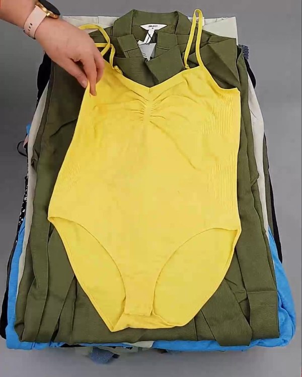 Фотография  995 - ДАНИЯ Summer mix 24#15 кг, ЛОТ №6732 оптом в Екатеринбурге и Свердловской области