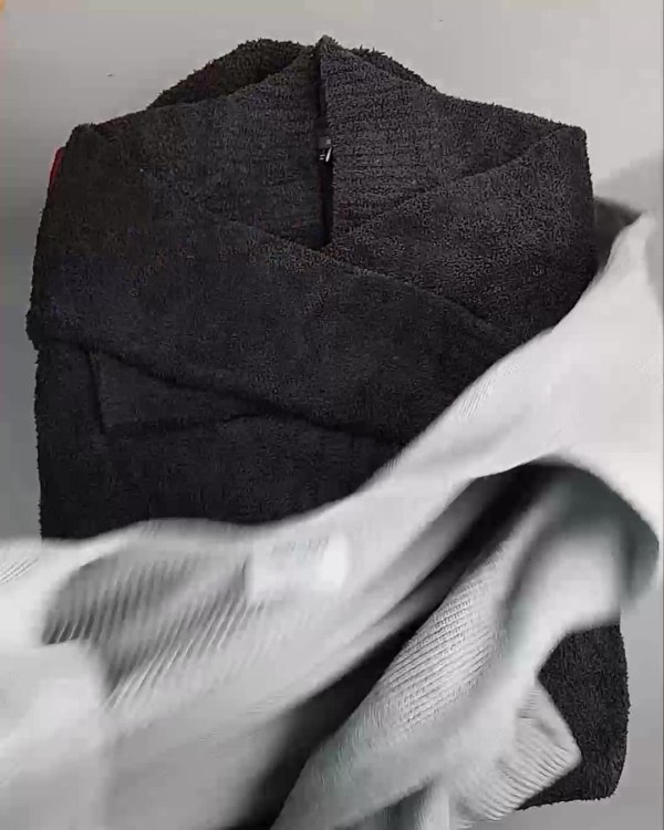 Фотография  744 - Кардиганы СТОК CAN#10 кг, ЛОТ №6888 оптом в Екатеринбурге и Свердловской области