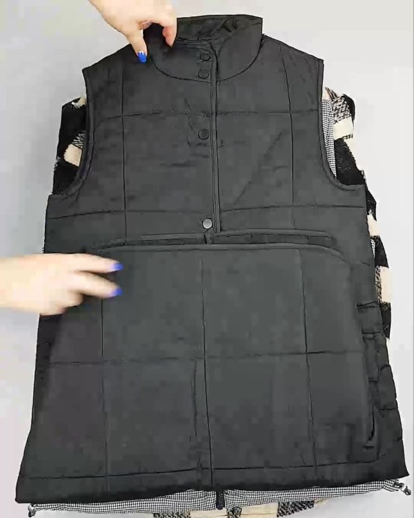 Фотография  556 - Верхняя одежда Дания#10,2 кг ЛОТ №6911 оптом в Екатеринбурге и Свердловской области