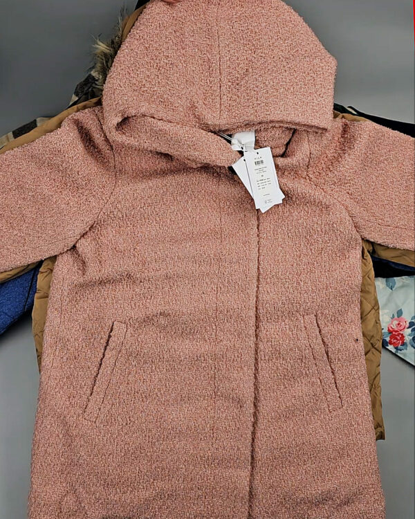 Фотография  372 - Верхняя одежда VILA#10,2 кг, ЛОТ №6826 оптом в Екатеринбурге и Свердловской области