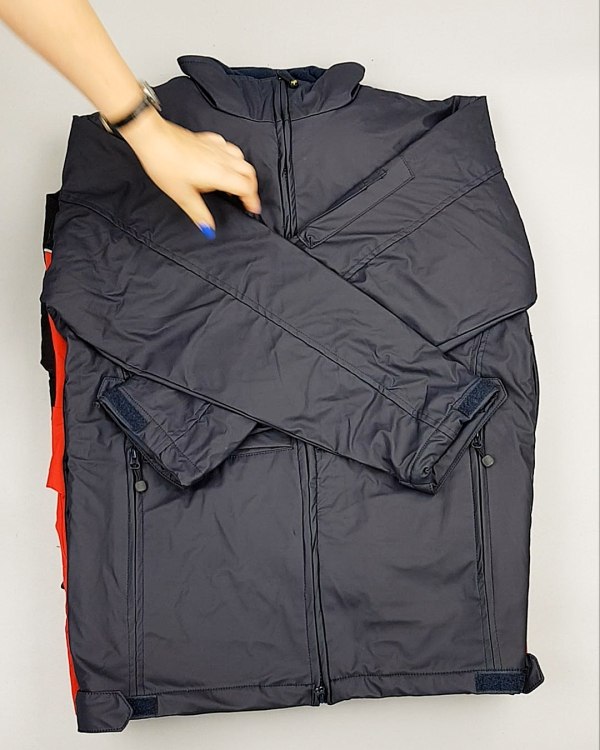 Фотография  586 - Ветровки CAN 084#10 кг, ЛОТ №6939 оптом в Екатеринбурге и Свердловской области