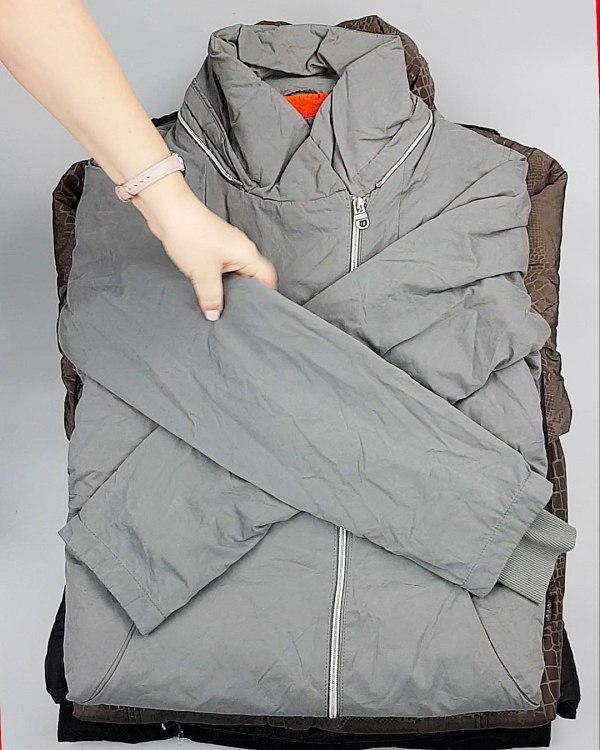 Фотография  348 - Primetta Куртки женские#25 кг оптом в Екатеринбурге и Свердловской области