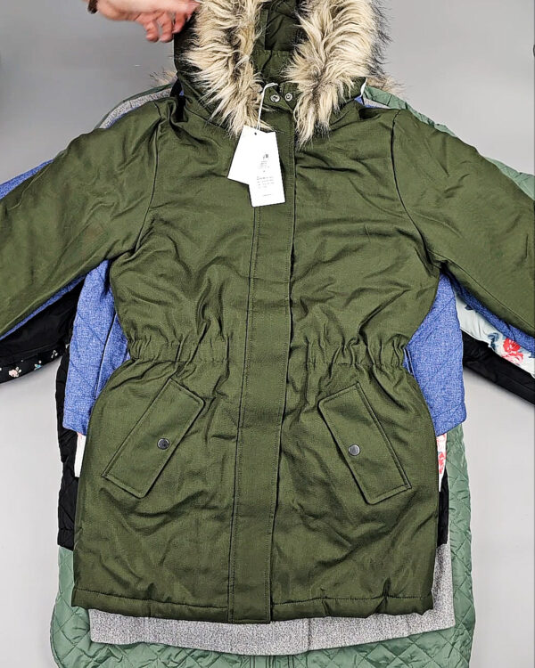 Фотография  567 - Верхняя одежда VILA#10 кг, ЛОТ №6823 оптом в Екатеринбурге и Свердловской области