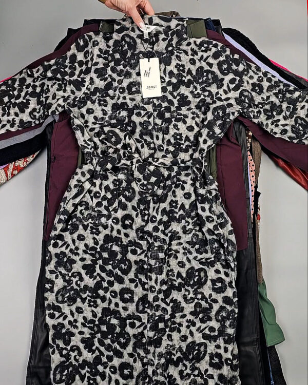 Фотография  334 - ДАНИЯ Winter mix 24#15 кг, ЛОТ СТ-10086 оптом в Екатеринбурге и Свердловской области