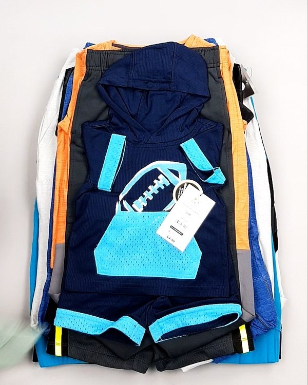 Фотография  574 - Спортивные костюмы дети CAN#6 кг оптом в Екатеринбурге и Свердловской области