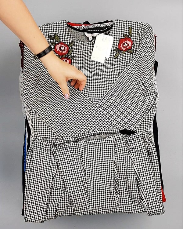 Фотография  219 - Cream Платья Winter#25 кг оптом в Екатеринбурге и Свердловской области