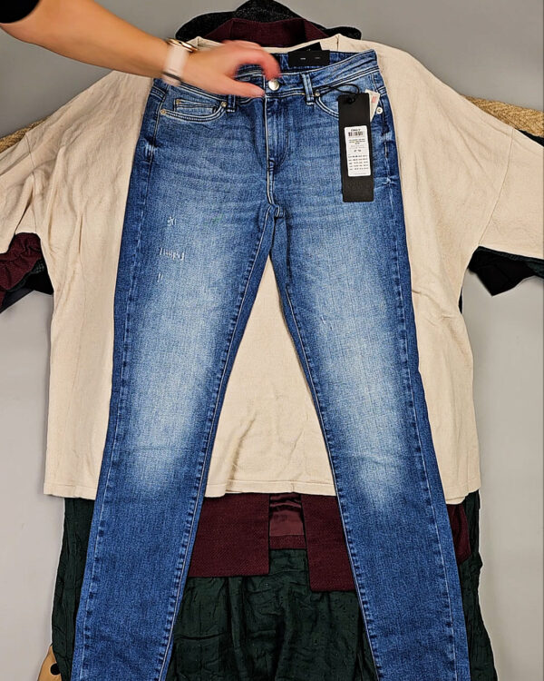 Фотография  965 - ONLY+Vero Moda Winter Mix 064#15 кг, ЛОТ СТ-10102 оптом в Екатеринбурге и Свердловской области