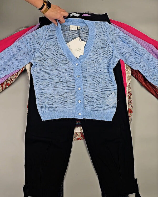 Фотография  782 - ДАНИЯ Winter mix 24#15 кг, ЛОТ СТ-10086 оптом в Екатеринбурге и Свердловской области