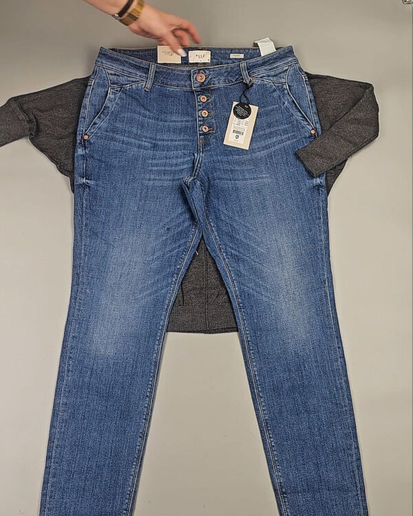 Фотография  206 - ДАНИЯ Winter mix 24#15 кг, ЛОТ СТ-10089 оптом в Екатеринбурге и Свердловской области