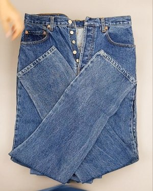 Фотография  239 - Джинсы LEVIS муж #7,5 кг, ЛОТ №7013 оптом в Екатеринбурге и Свердловской области